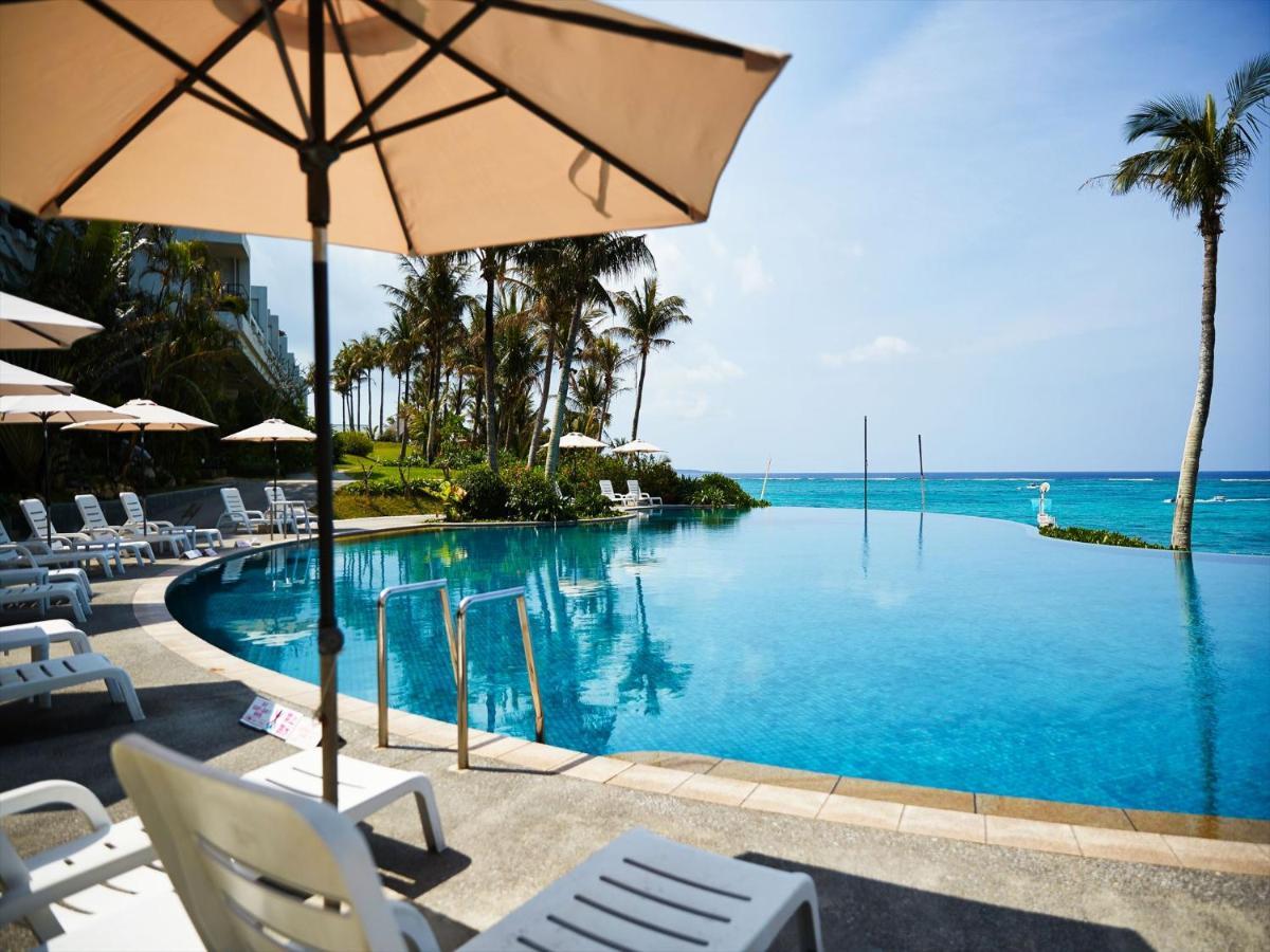 Palace In Moon Beach Onna Εξωτερικό φωτογραφία